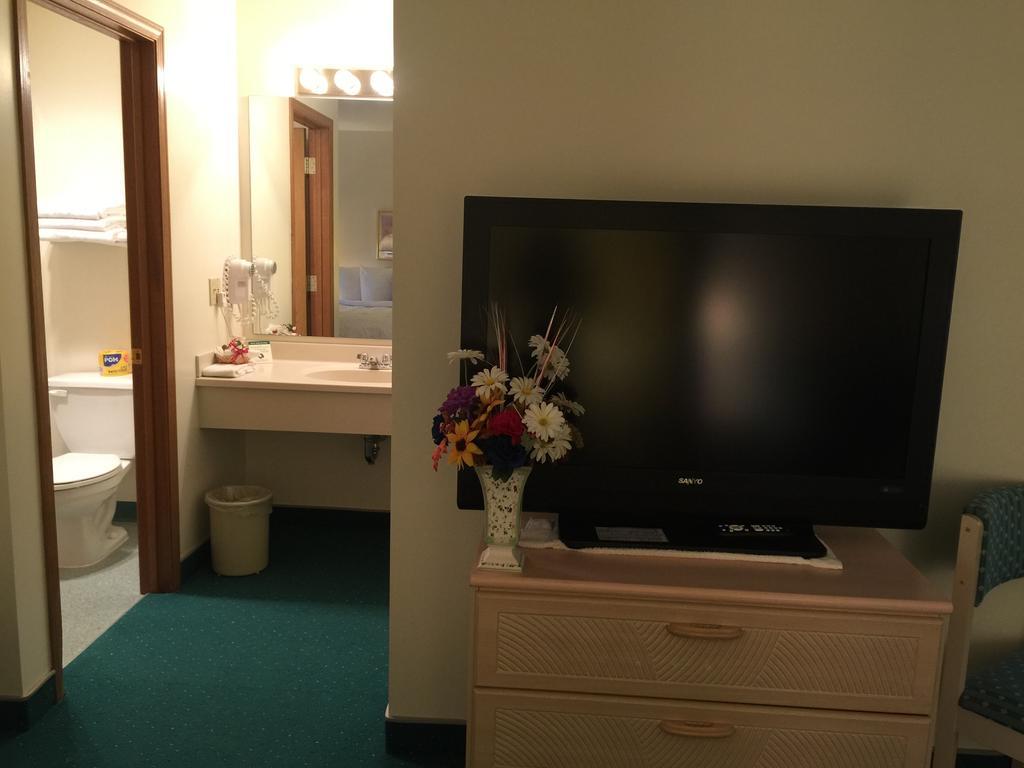 Americas Best Value Inn & Suites - Bluffton Bilik gambar