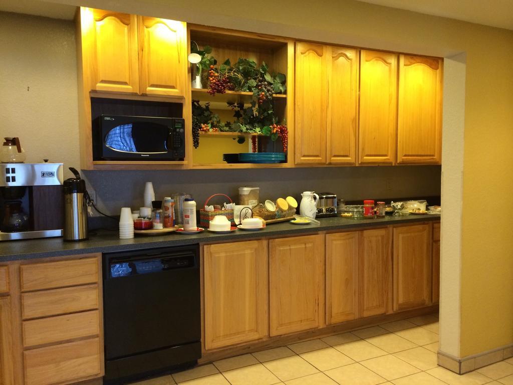 Americas Best Value Inn & Suites - Bluffton Luaran gambar
