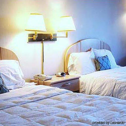 Americas Best Value Inn & Suites - Bluffton Bilik gambar